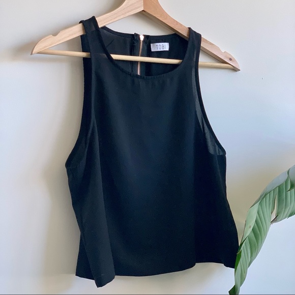 TOBI Racerback Crop Top - Picture 2 of 7